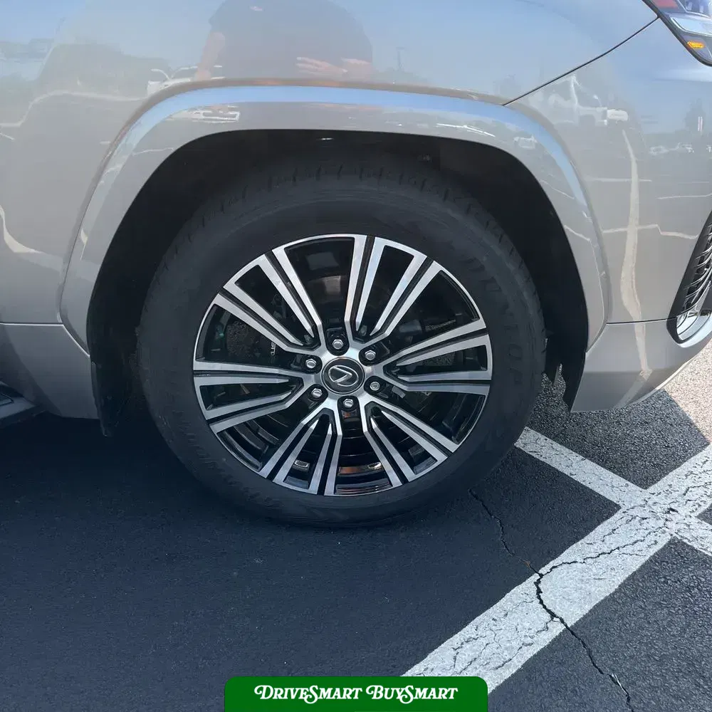 2024 Lexus LX 600 Luxury