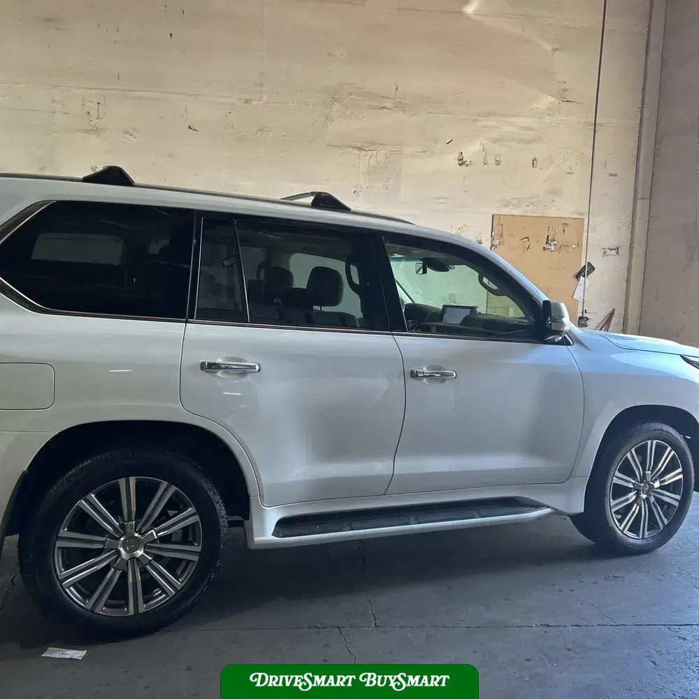 2017 Lexus LX 570 Base