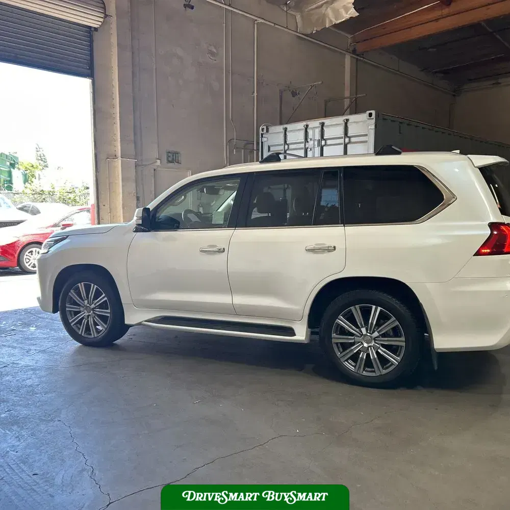 2017 Lexus LX 570 Base