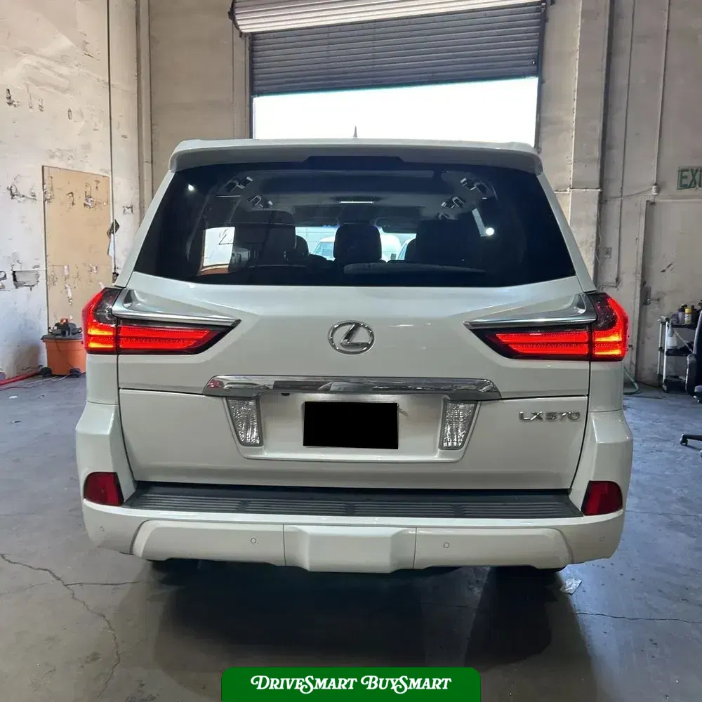 2017 Lexus LX 570 Base