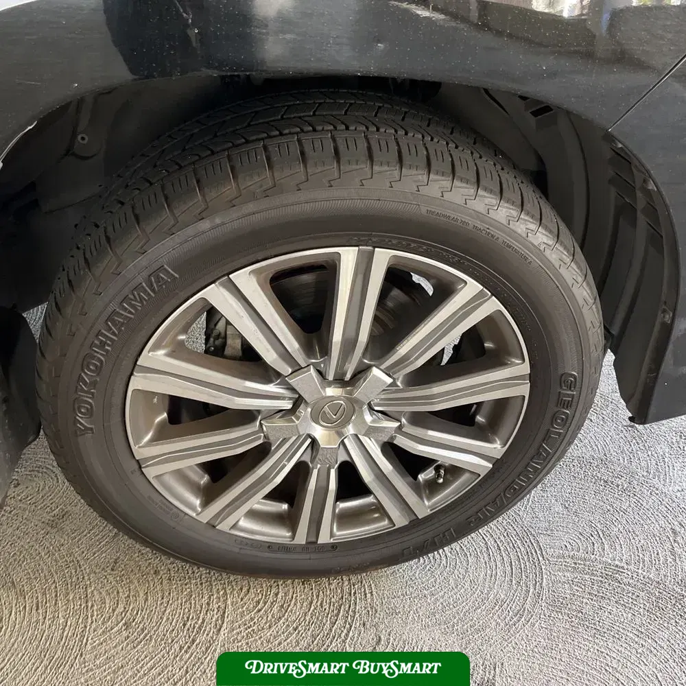 2017 Lexus LX 570 Base