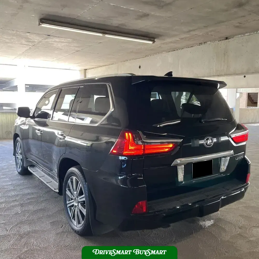 2017 Lexus LX 570 Base