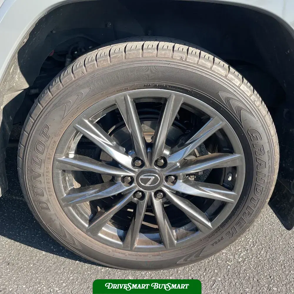 2023 Lexus LX 600 F SPORT Handling