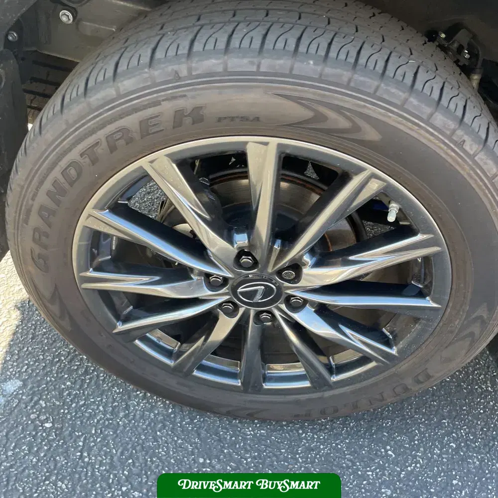 2023 Lexus LX 600 F SPORT Handling
