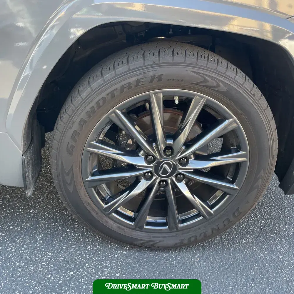 2023 Lexus LX 600 F SPORT Handling