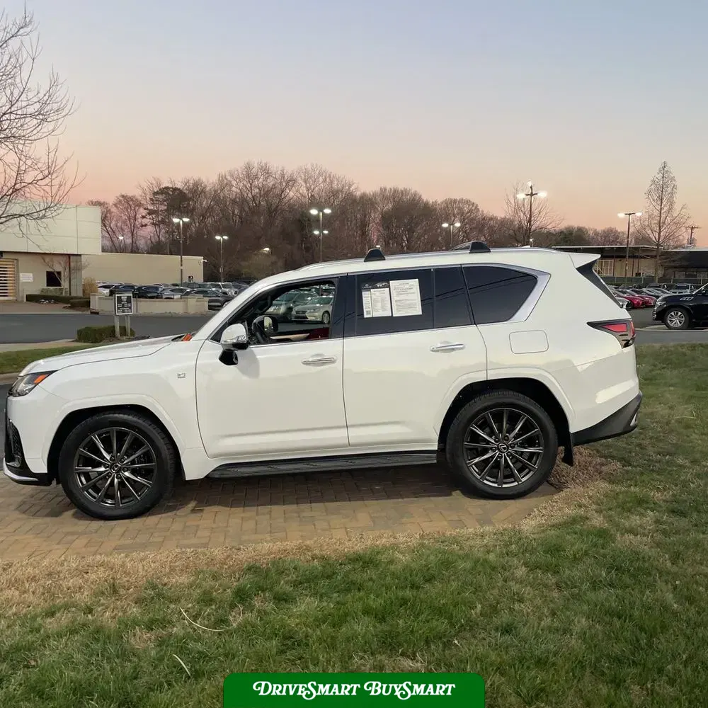 2024 Lexus LX 600 F SPORT Handling