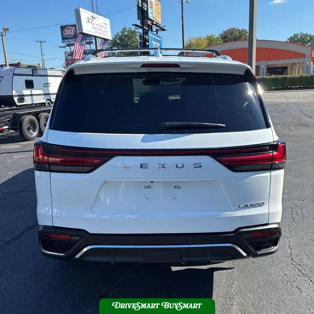 2024 Lexus LX 600 F SPORT Handling
