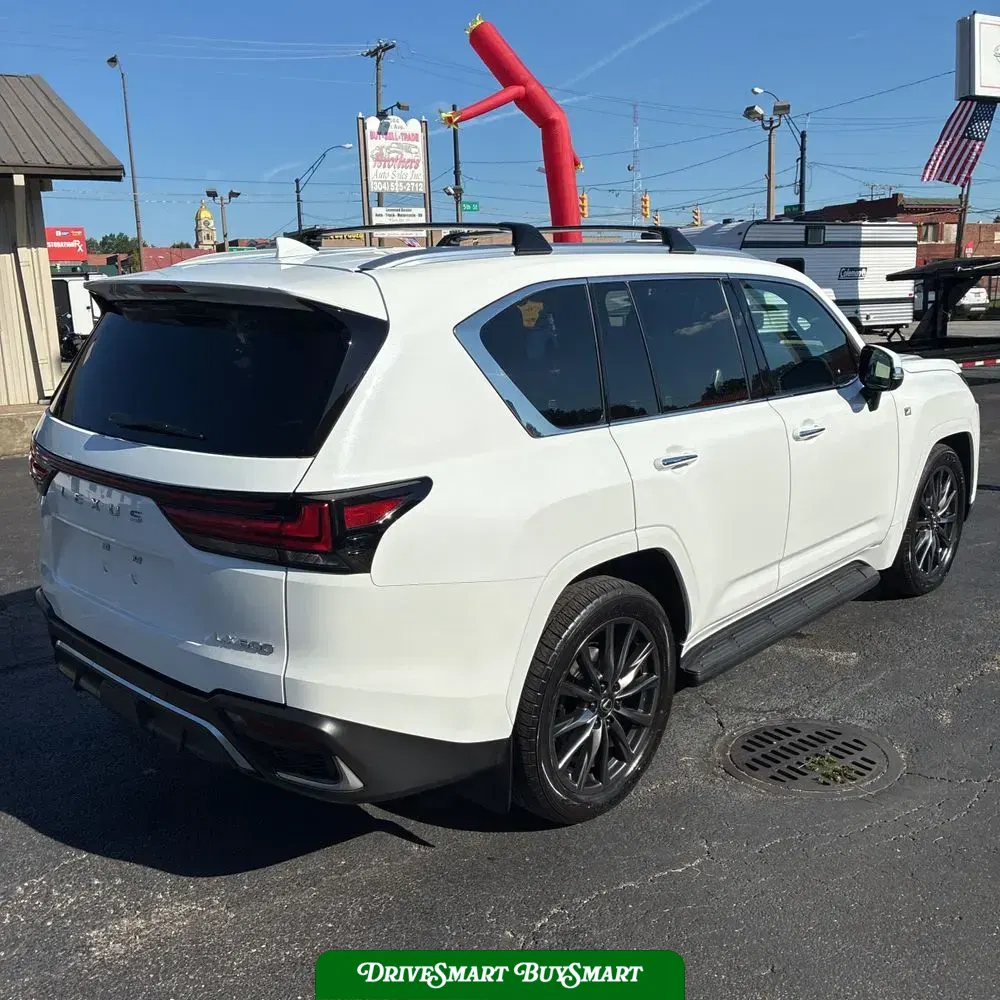 2024 Lexus LX 600 F SPORT Handling