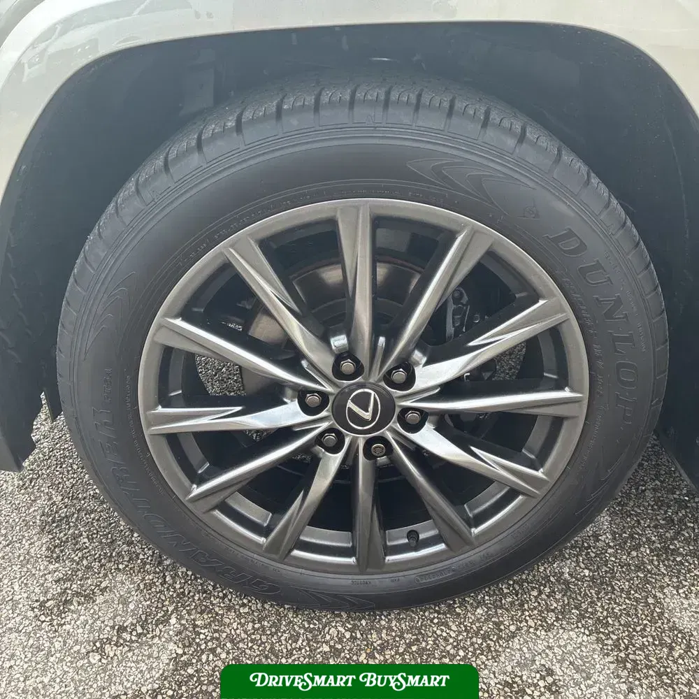 2024 Lexus LX 600 F SPORT Handling