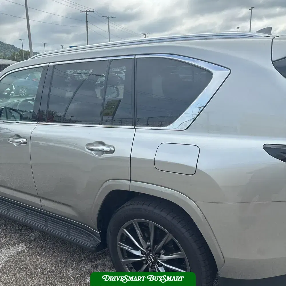 2024 Lexus LX 600 F SPORT Handling