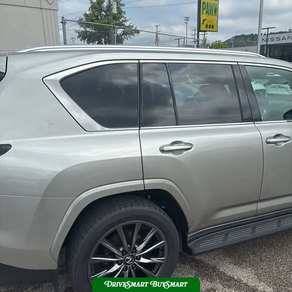 2024 Lexus LX 600 F SPORT Handling