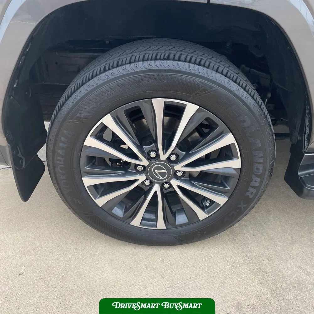2022 Lexus LX 600 Base