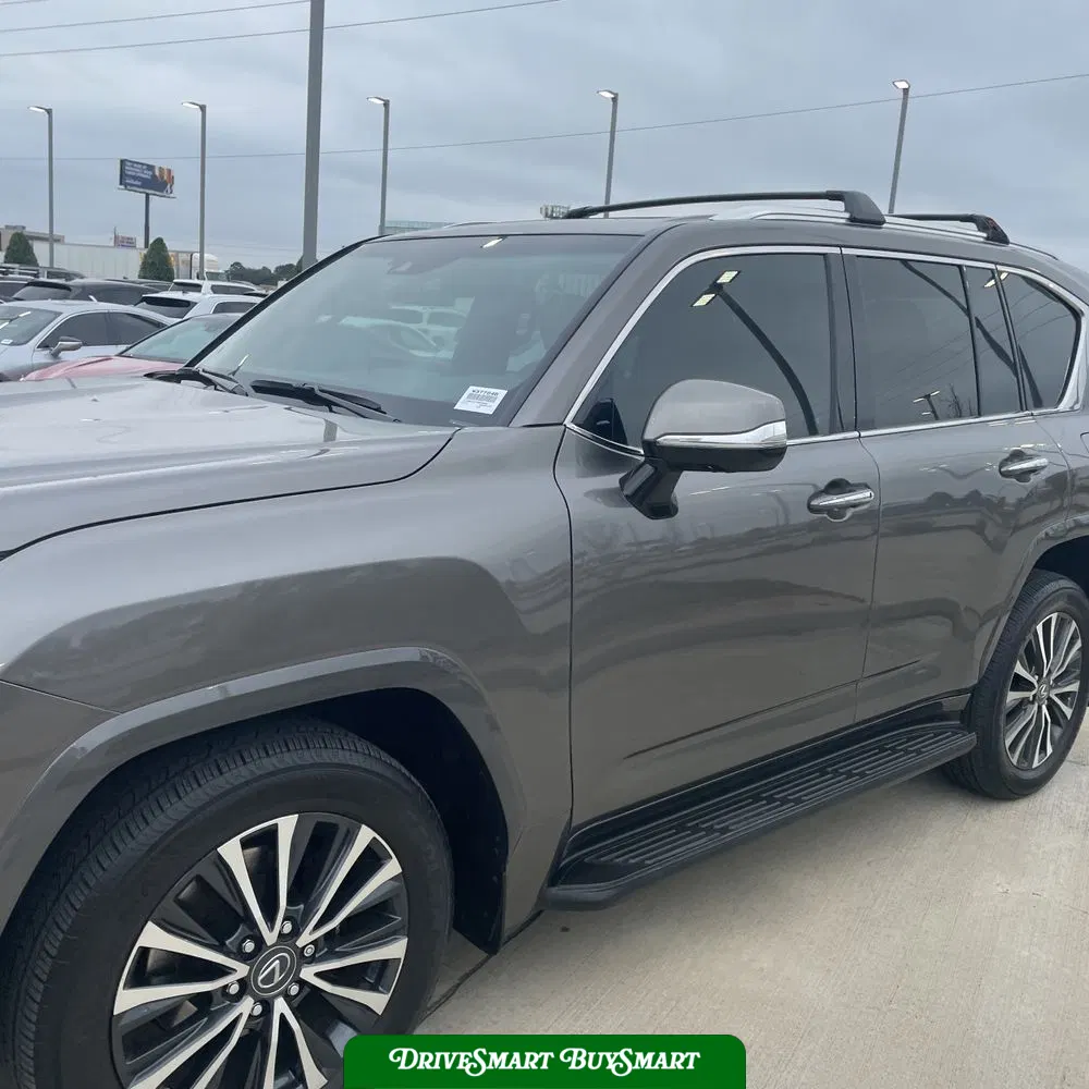 2022 Lexus LX 600 Base