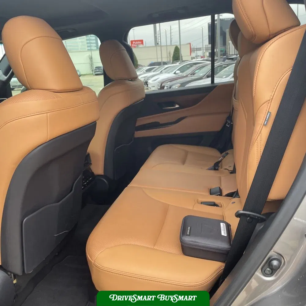 2022 Lexus LX 600 Base