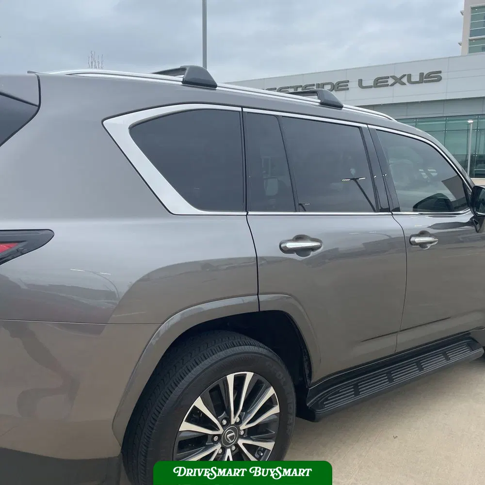 2022 Lexus LX 600 Base