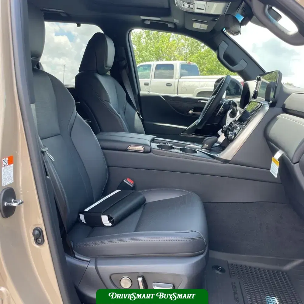2025 Lexus LX 700h Overtrail