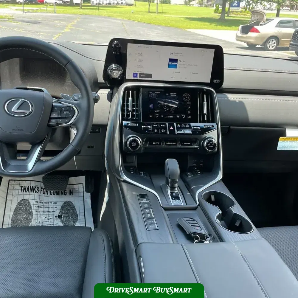 2025 Lexus LX 700h Overtrail