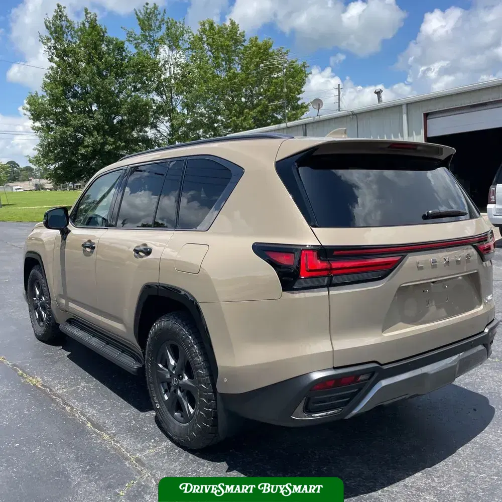 2025 Lexus LX 700h Overtrail