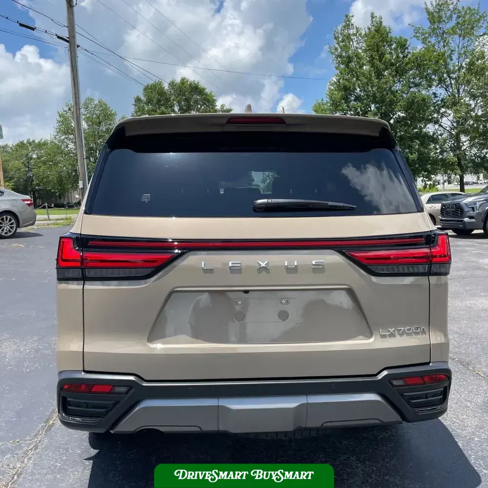 2025 Lexus LX 700h Overtrail