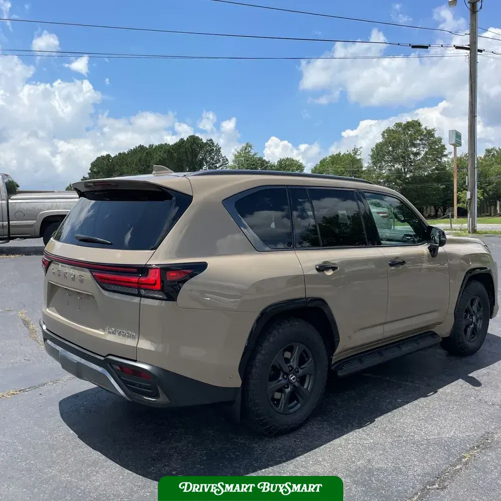 2025 Lexus LX 700h Overtrail