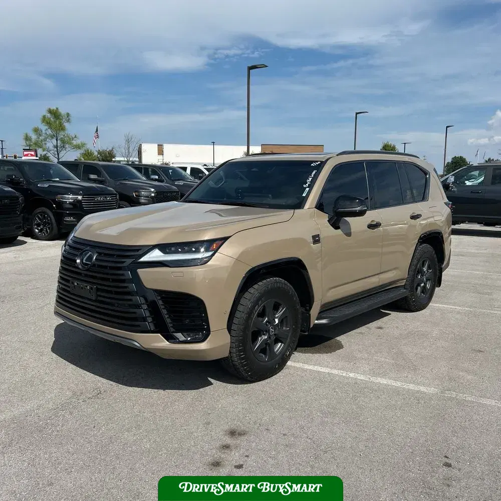 2025 Lexus LX 700h Overtrail