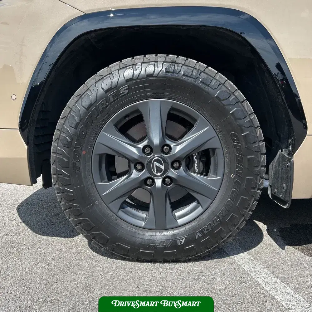 2025 Lexus LX 700h Overtrail
