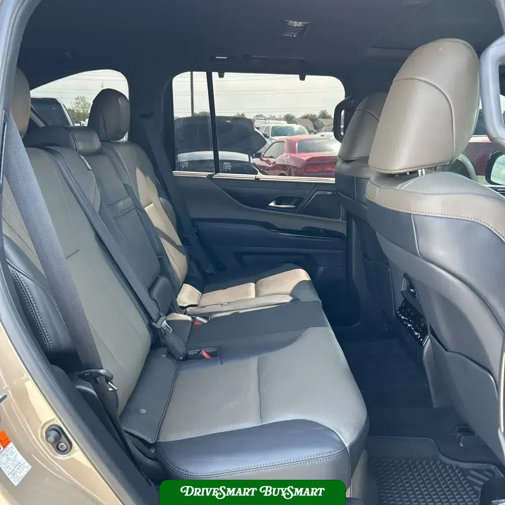 2025 Lexus LX 700h Overtrail