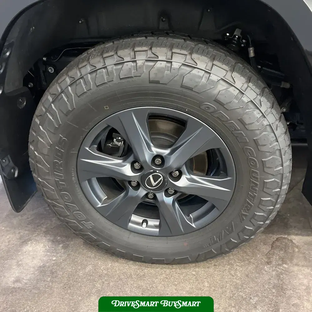 2025 Lexus LX 700h Overtrail