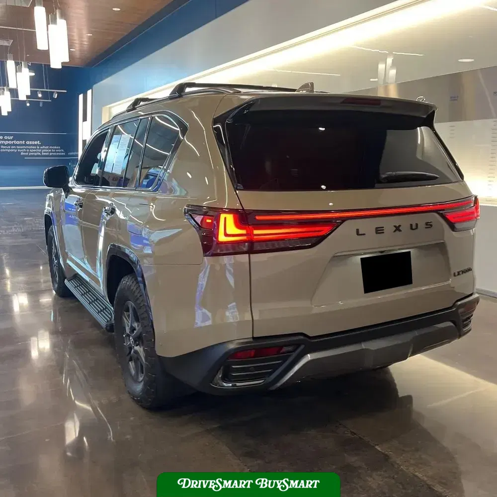 2025 Lexus LX 700h Overtrail