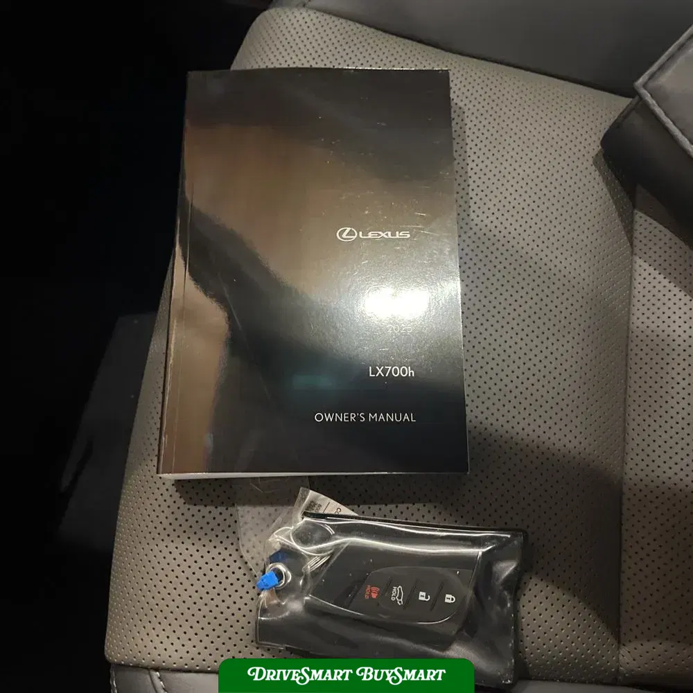 2025 Lexus LX 700h Overtrail