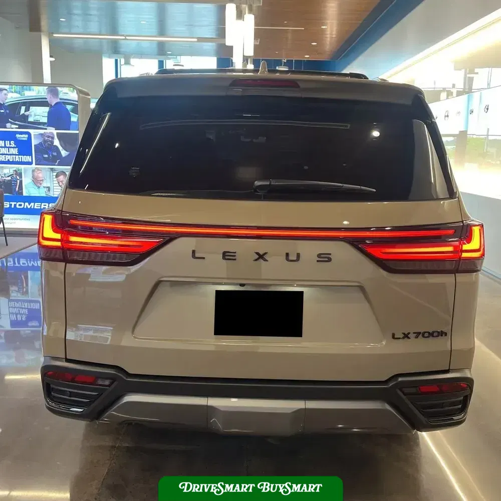 2025 Lexus LX 700h Overtrail
