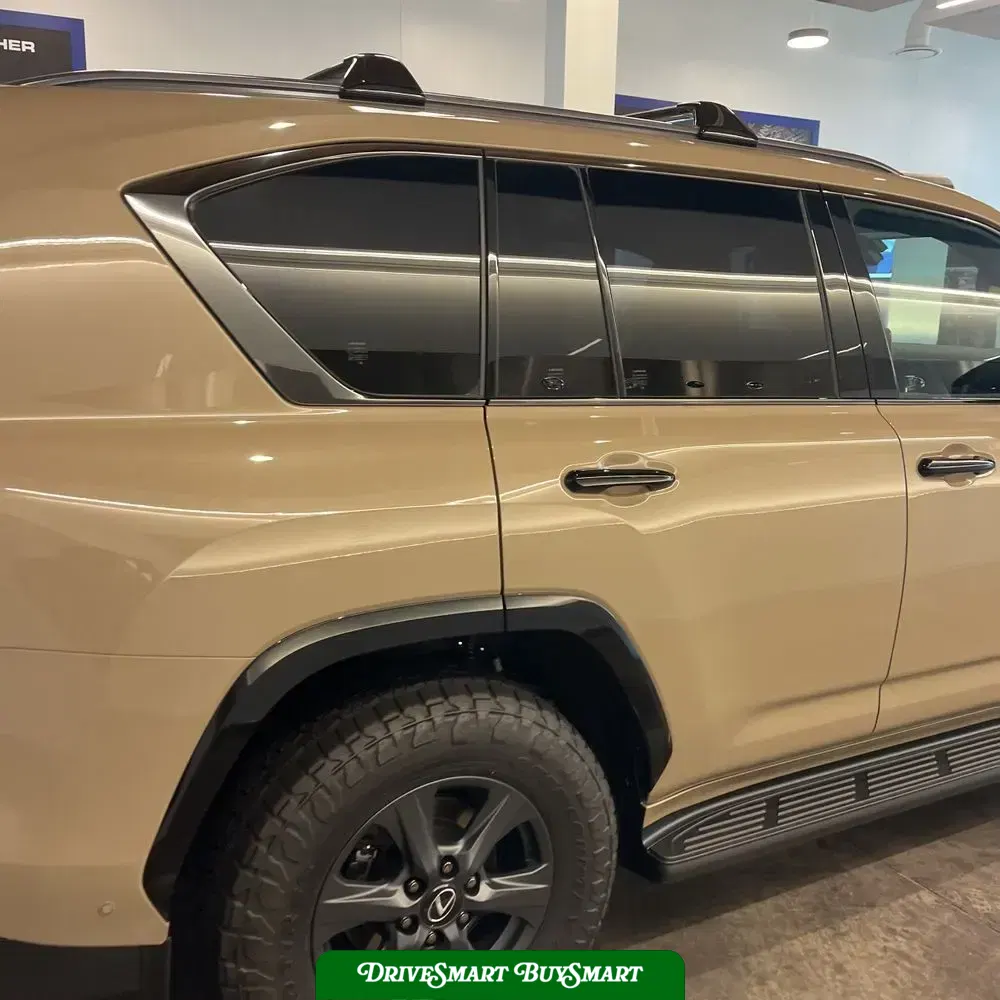 2025 Lexus LX 700h Overtrail