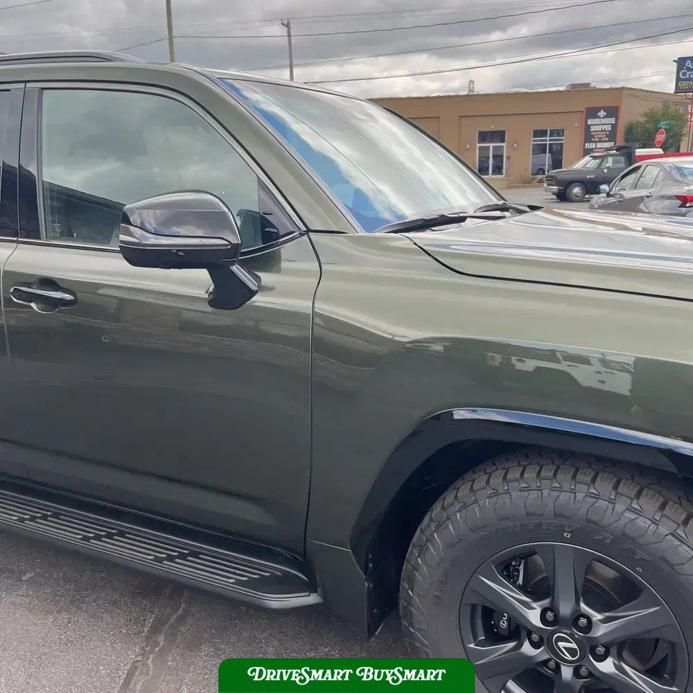 2025 Lexus LX 700h Overtrail