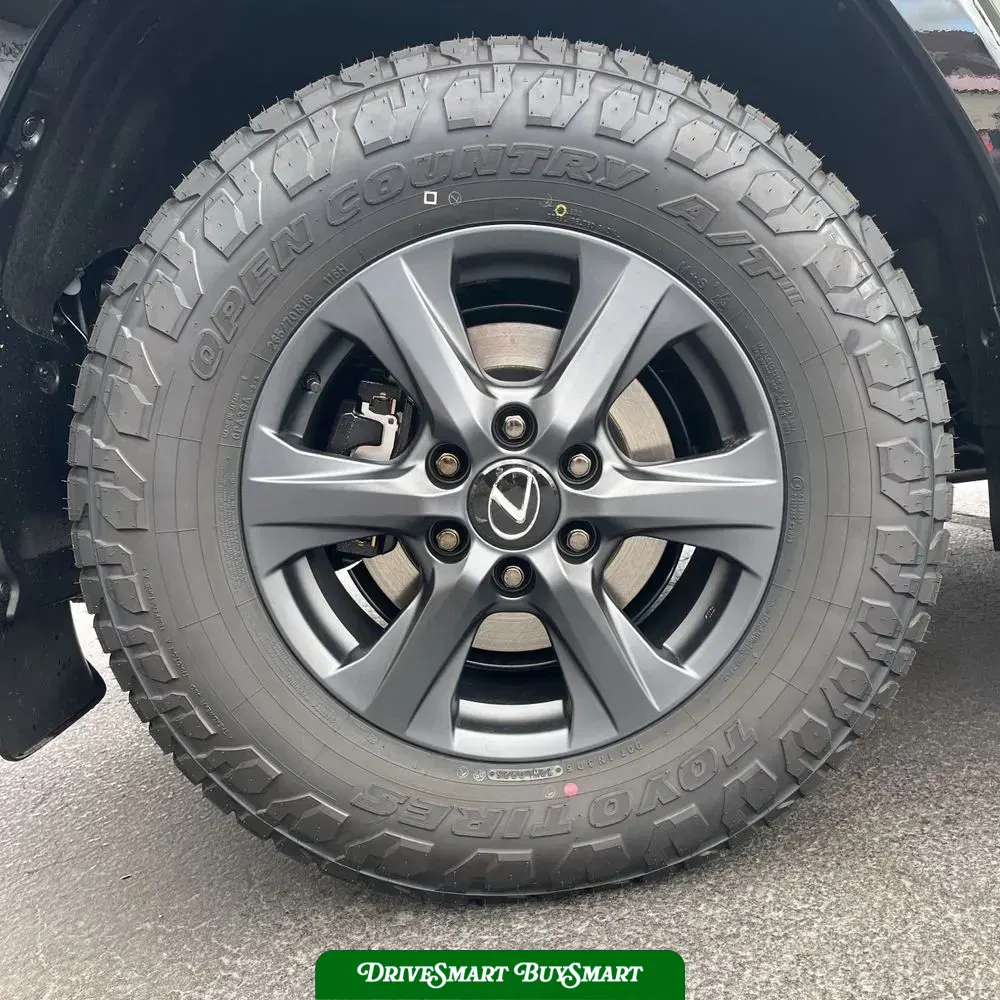 2025 Lexus LX 700h Overtrail