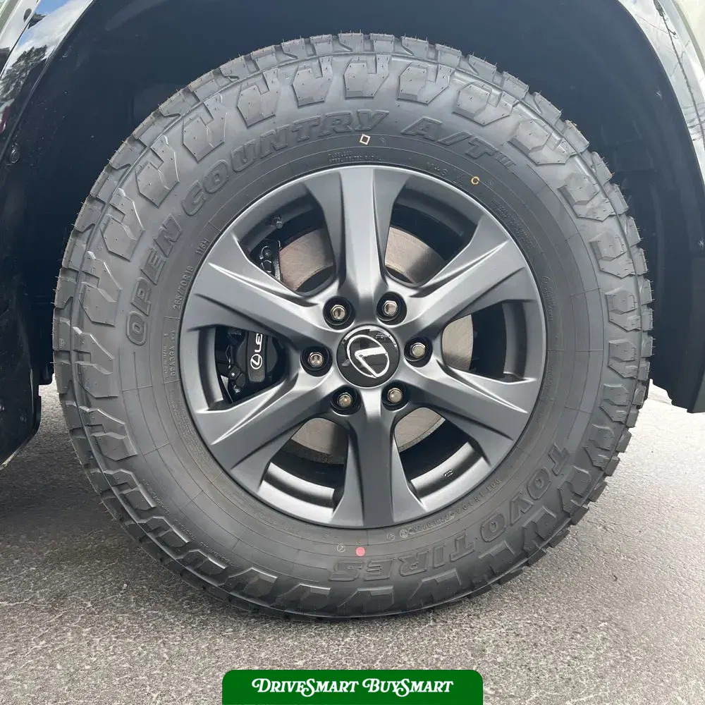 2025 Lexus LX 700h Overtrail