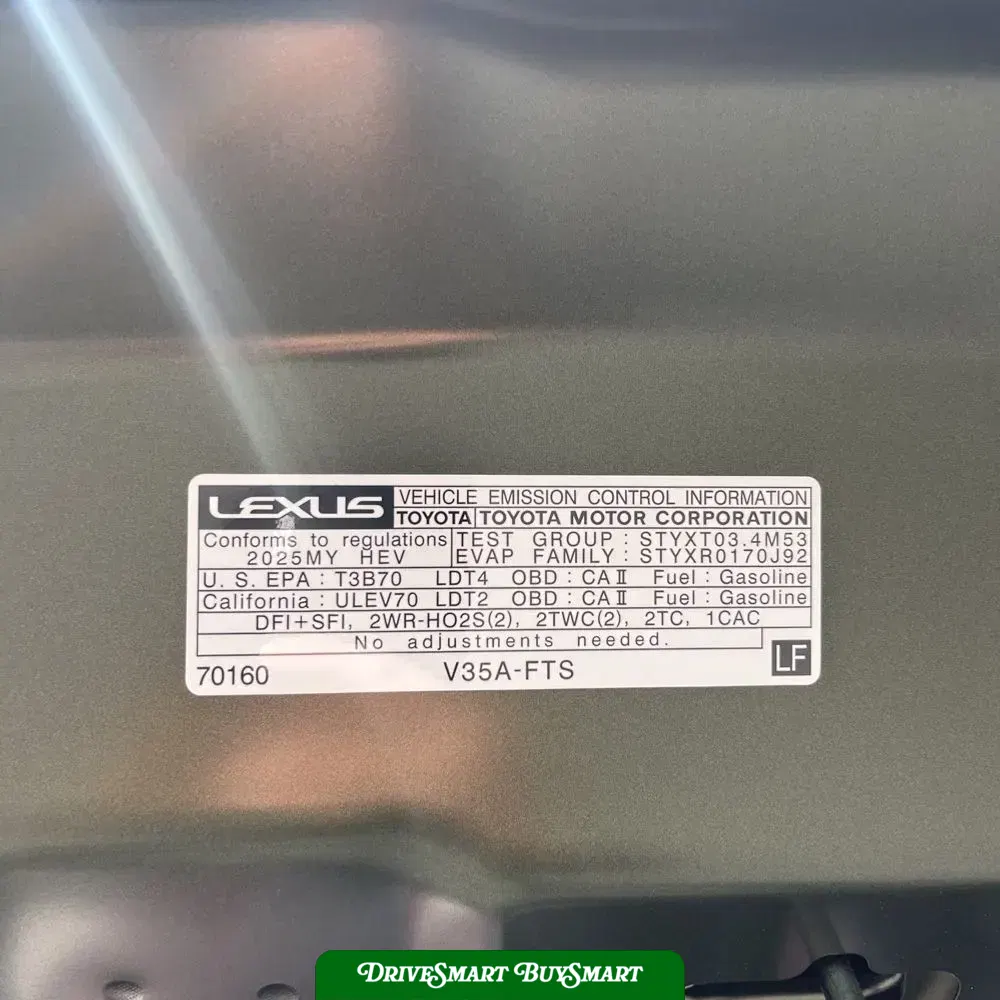 2025 Lexus LX 700h Overtrail