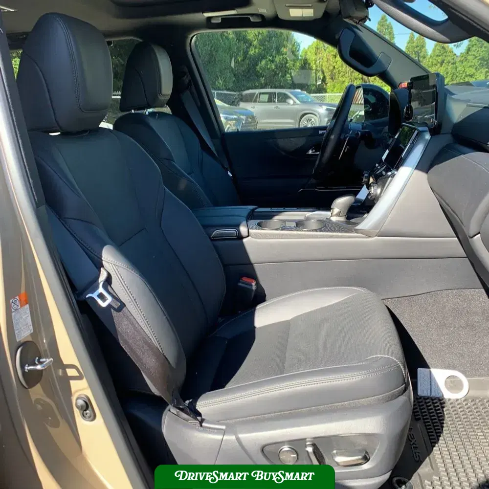 2025 Lexus LX 700h Overtrail