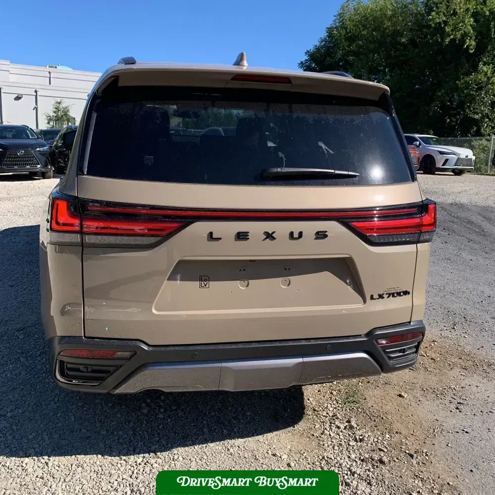 2025 Lexus LX 700h Overtrail