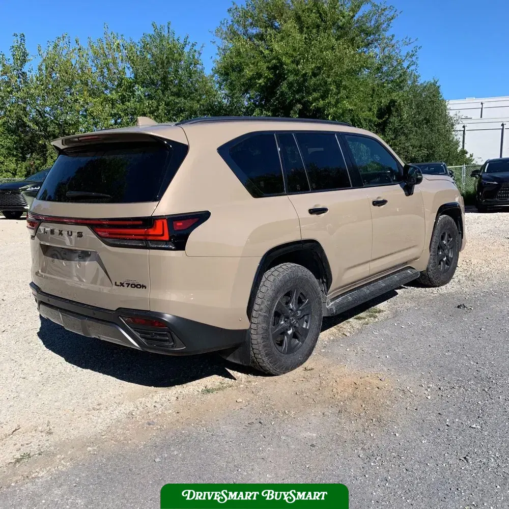 2025 Lexus LX 700h Overtrail