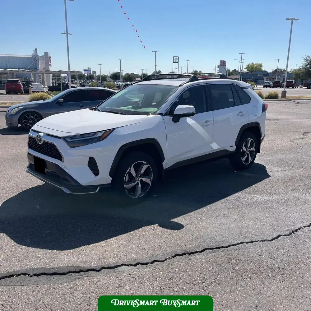 2025 Toyota RAV4 Plug-in Hybrid SE