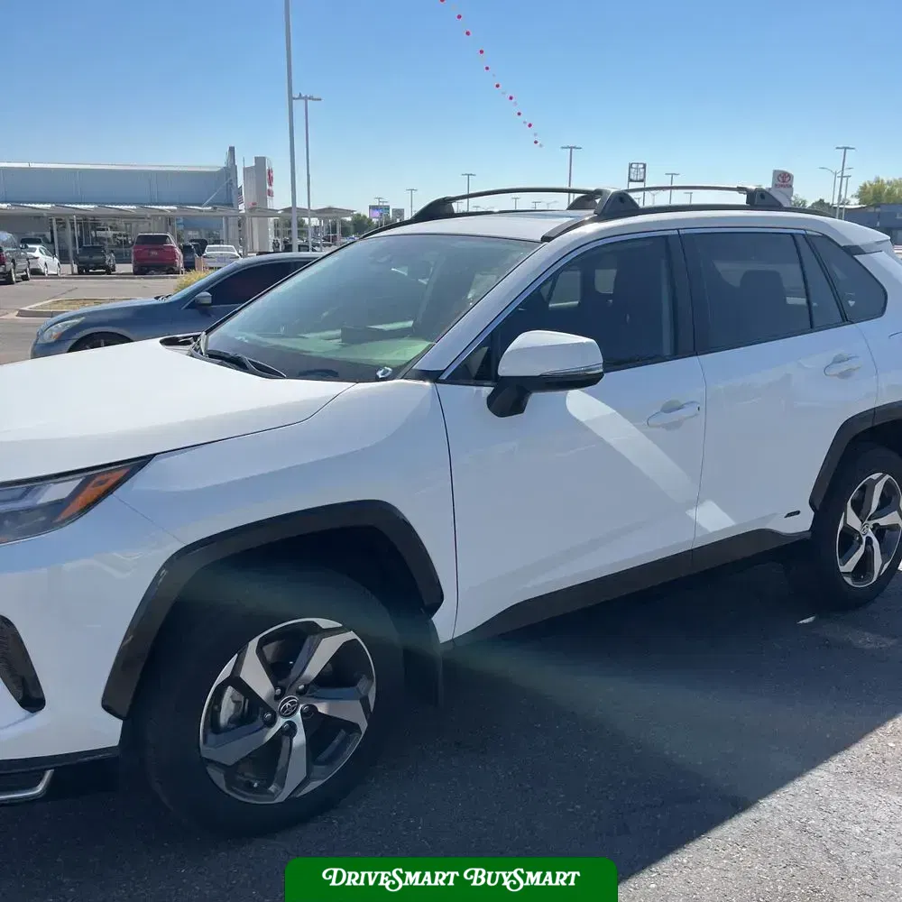 2025 Toyota RAV4 Plug-in Hybrid SE