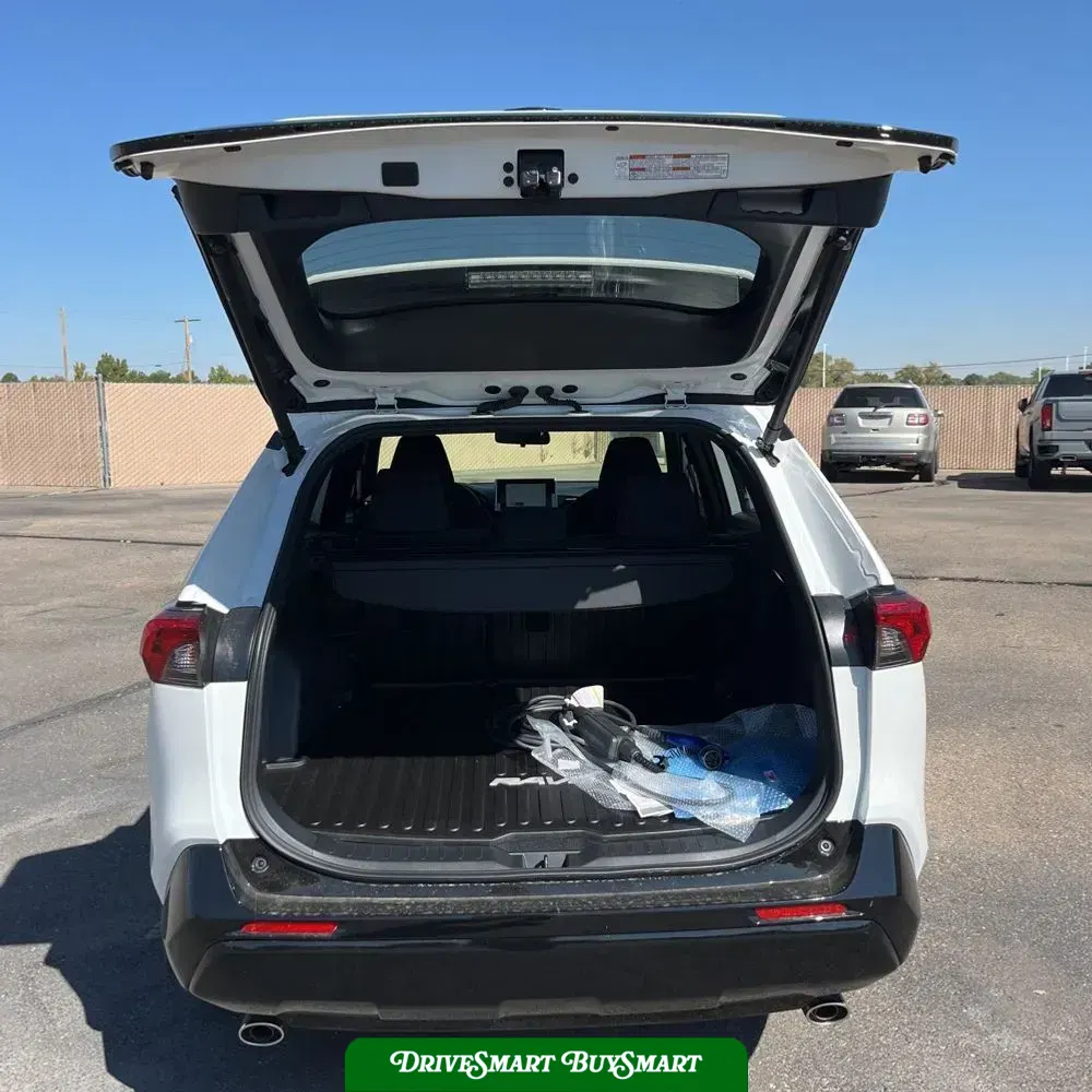 2025 Toyota RAV4 Plug-in Hybrid SE
