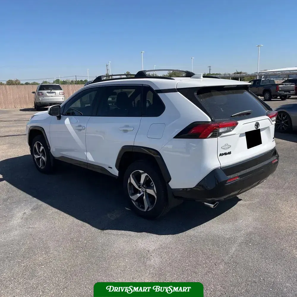 2025 Toyota RAV4 Plug-in Hybrid SE