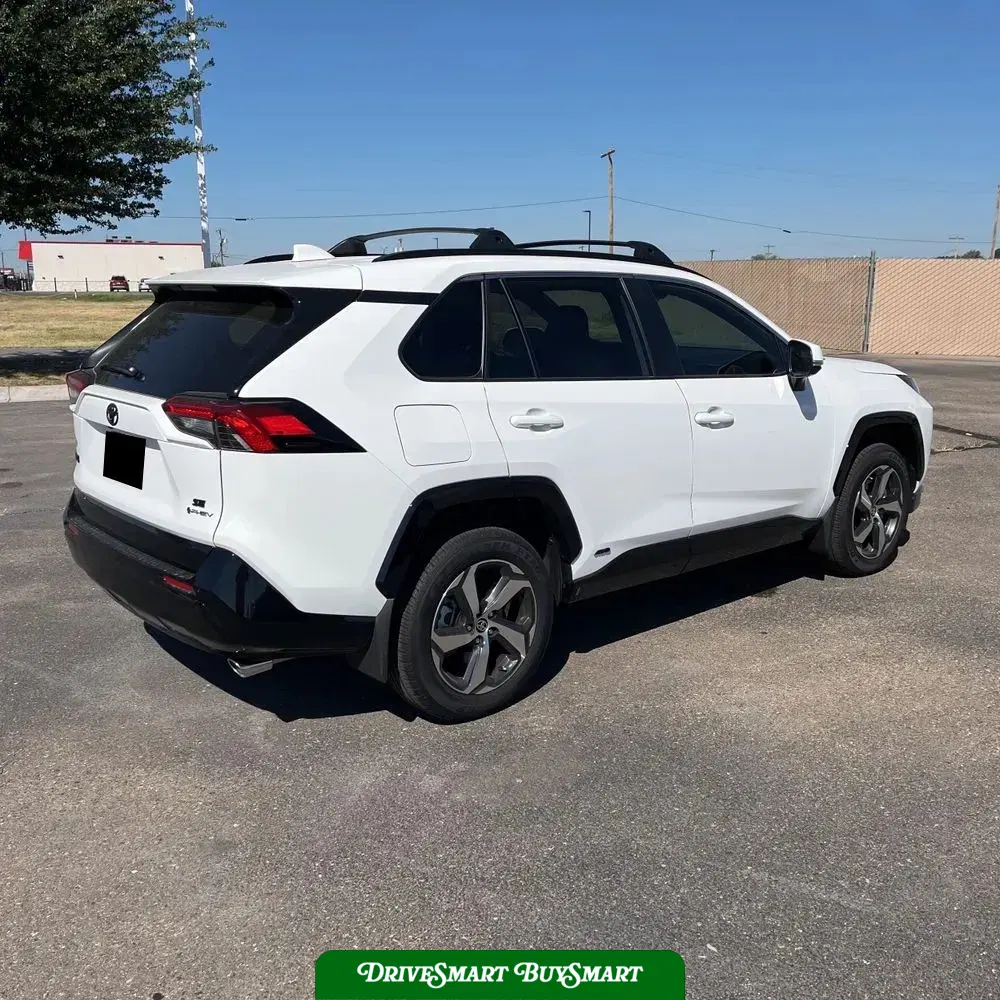 2025 Toyota RAV4 Plug-in Hybrid SE