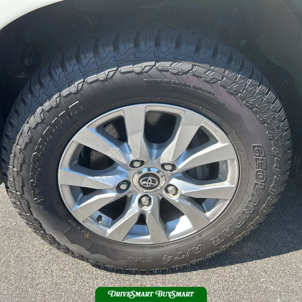 2019 Toyota Land Cruiser Base
