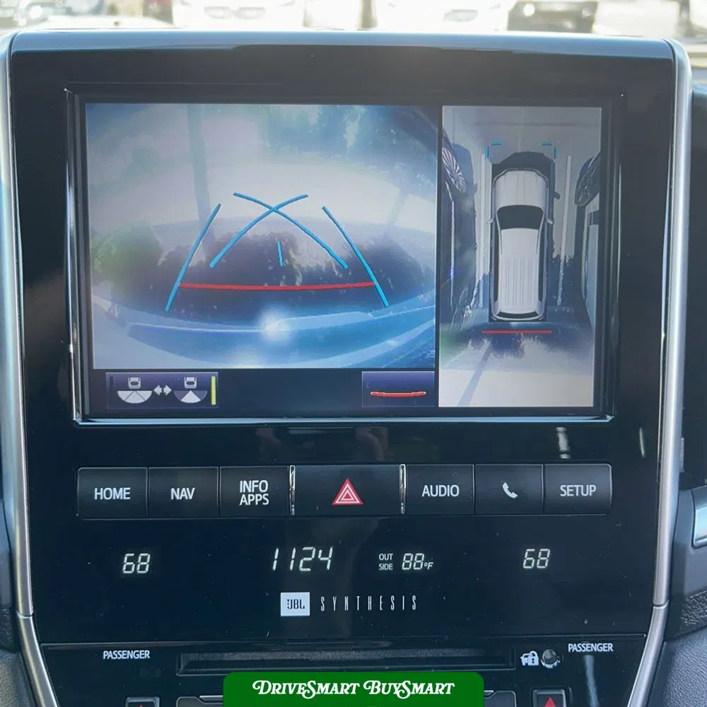 2019 Toyota Land Cruiser Base