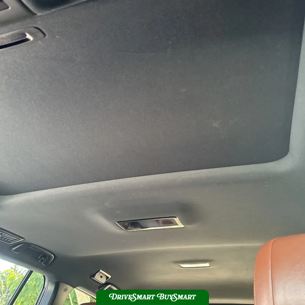 2019 Toyota Land Cruiser Base
