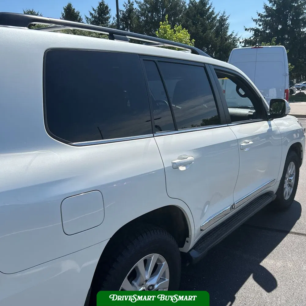 2019 Toyota Land Cruiser Base
