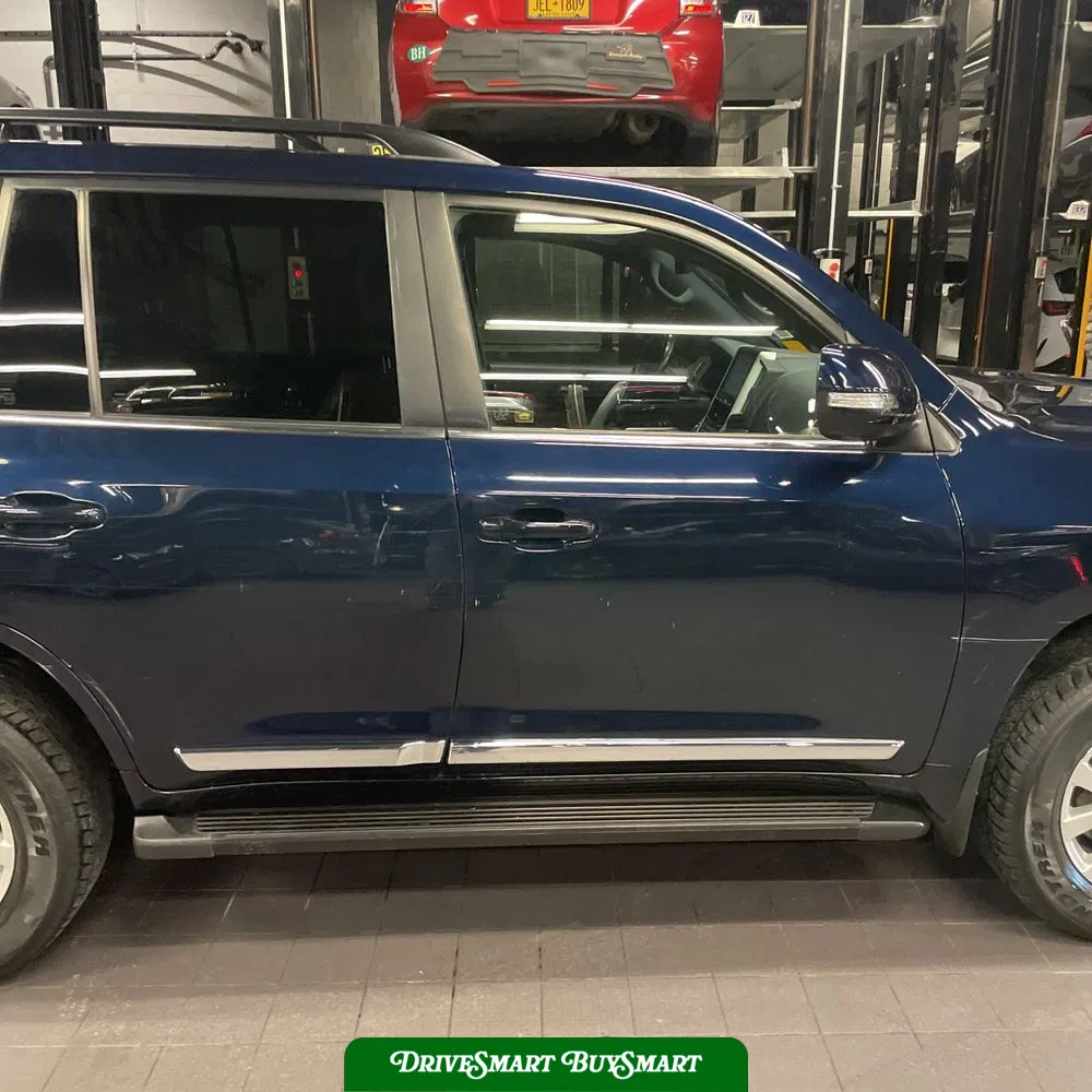 2019 Toyota Land Cruiser Base
