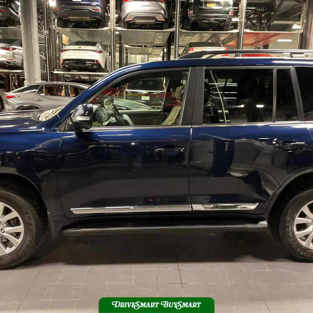 2019 Toyota Land Cruiser Base
